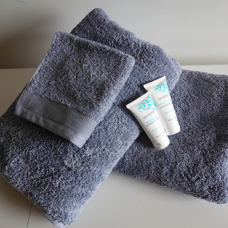 We support local manufacturer Matakana Botanicals and provide their toiletries